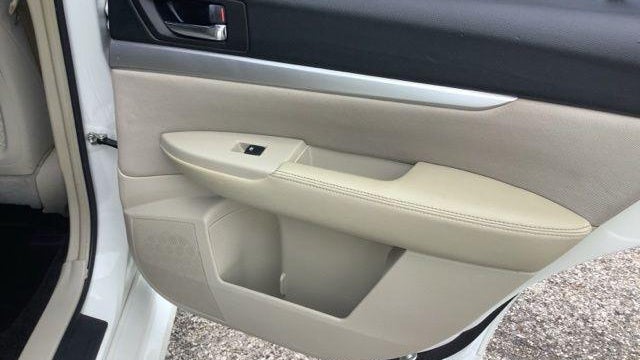 2014 Subaru Legacy 2.5i Premium