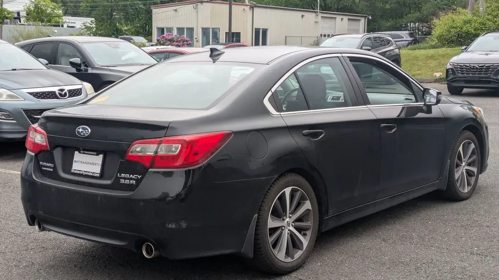 2017 Subaru Legacy 3.6R Limited