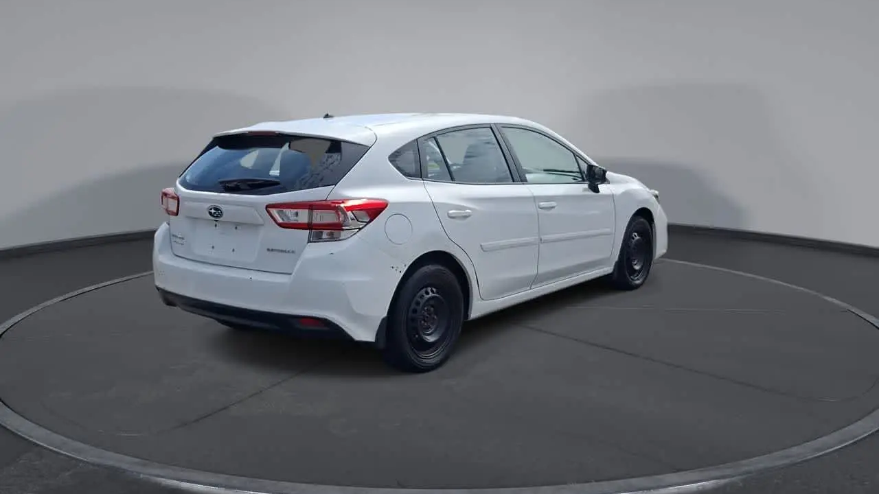 2019 Subaru Impreza 2.0i