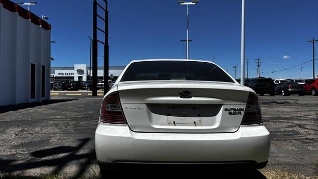 2005 Subaru Outback 3.0 R