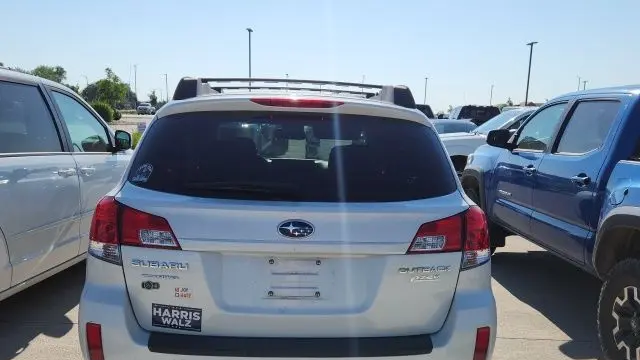 2010 Subaru Outback 2.5i Premium