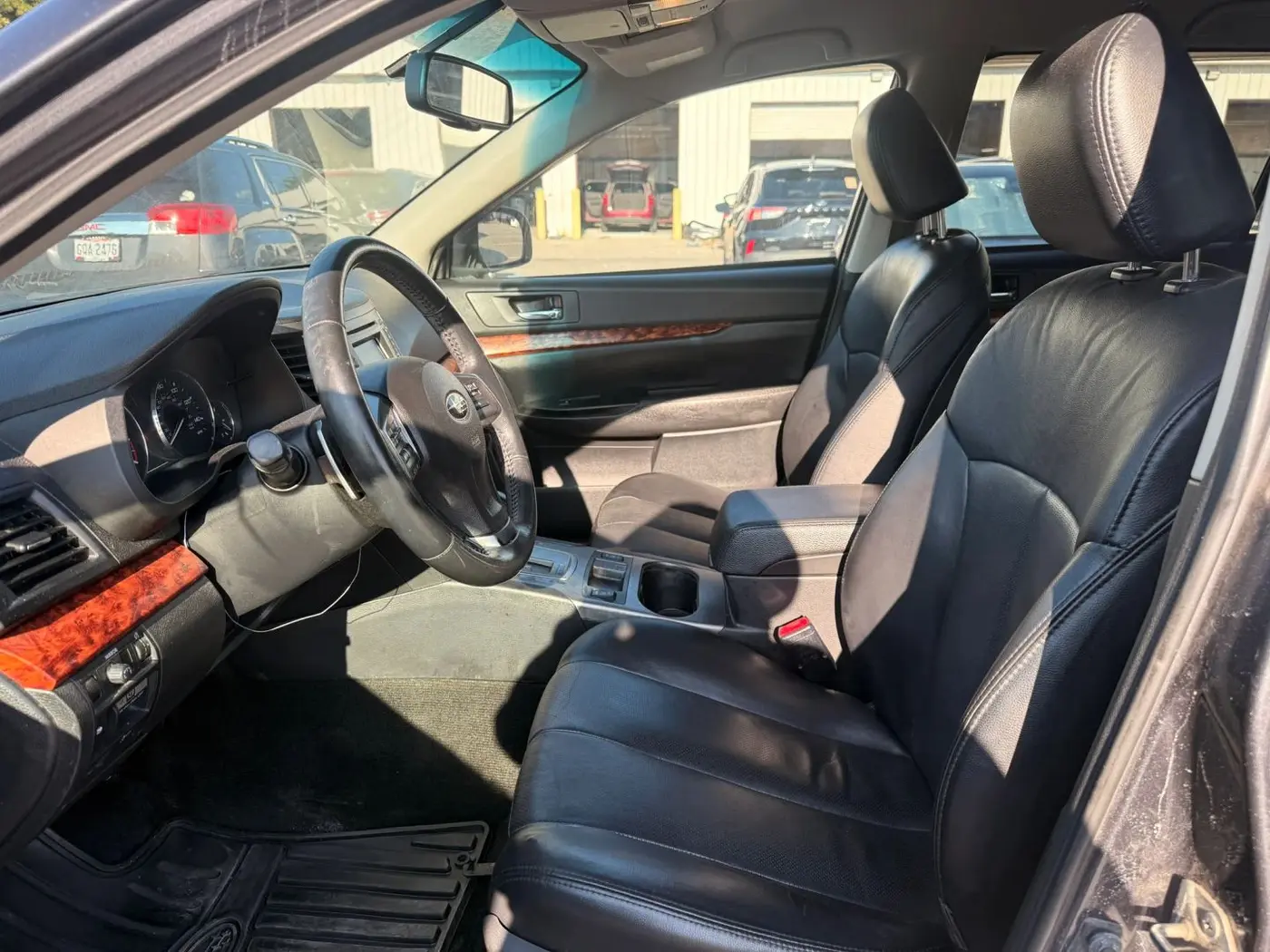 2012 Subaru Outback - $950