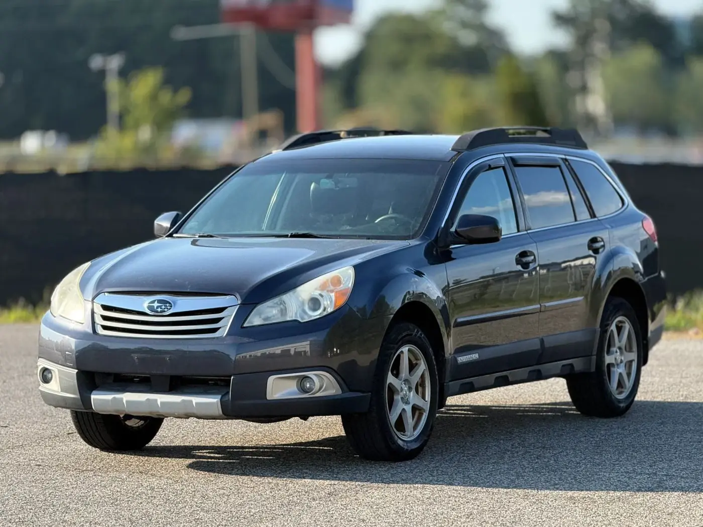 2012 Subaru Outback - $950