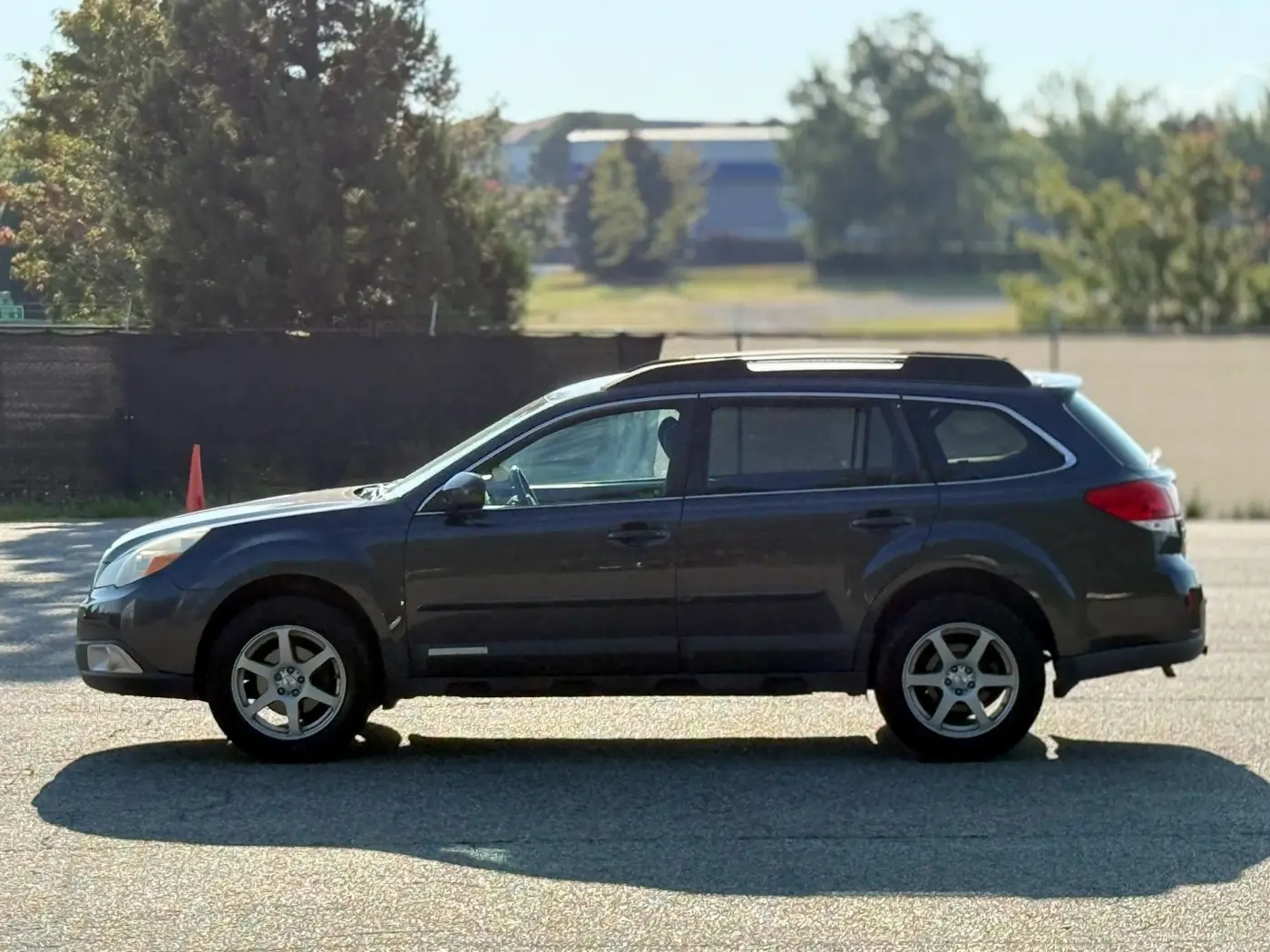 2012 Subaru Outback - $950