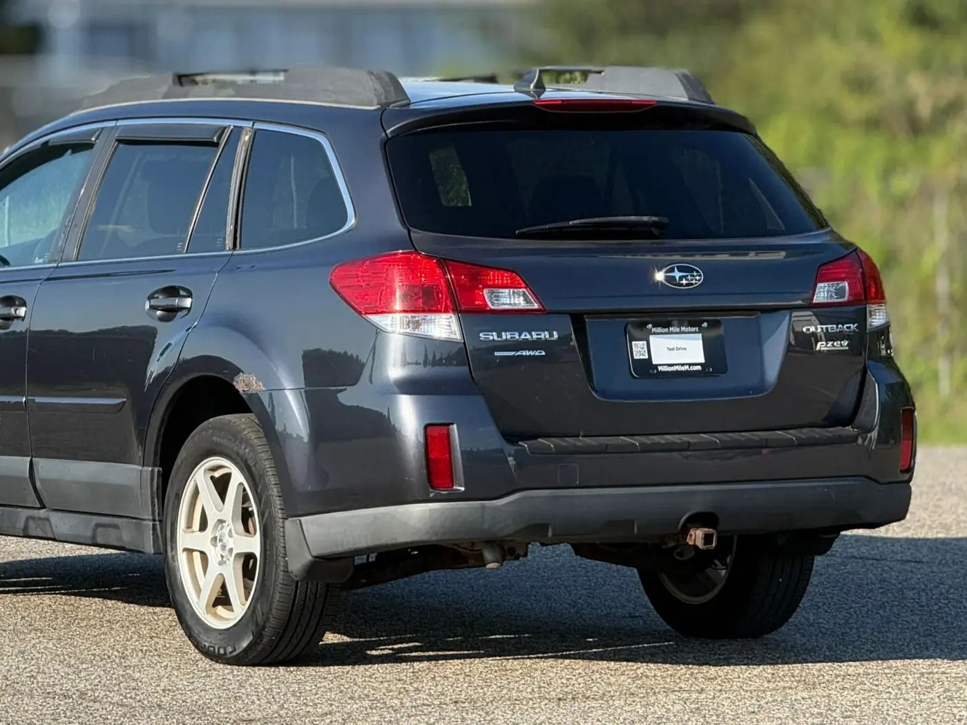 2012 Subaru Outback - $950