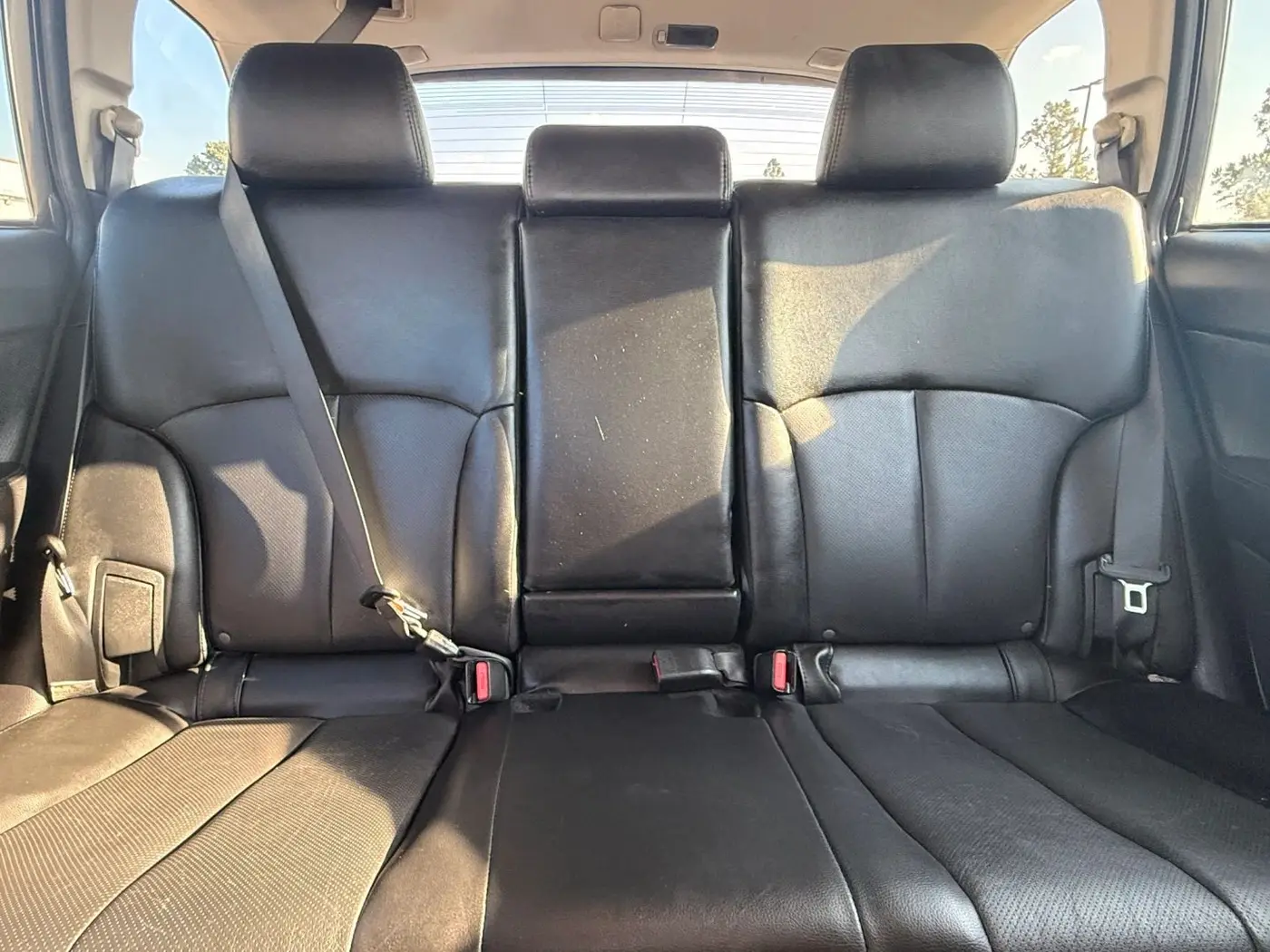 2012 Subaru Outback - $950