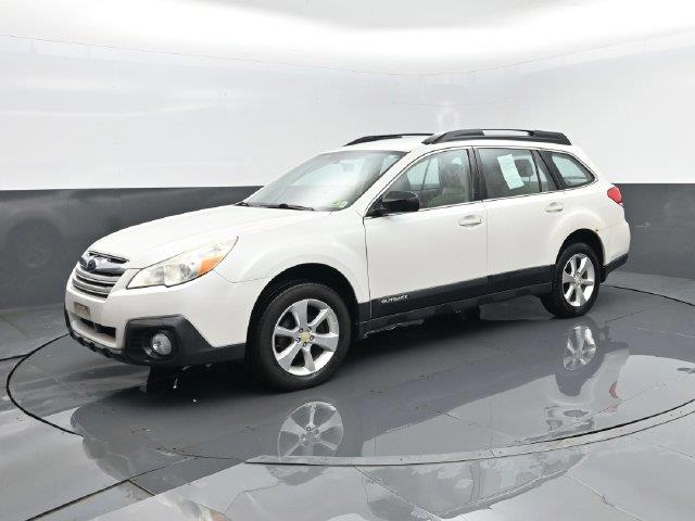 2014 Subaru Outback 2.5i — photo 1 of 12
