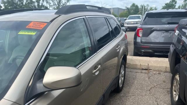 2010 Subaru Outback 2.5i Limited