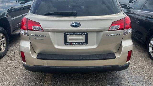 2010 Subaru Outback 2.5i Limited