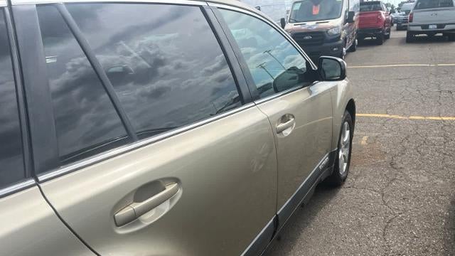 2010 Subaru Outback 2.5i Limited