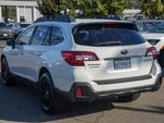 2018 Outback Thumbnail 2