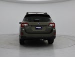 2015 Outback Thumbnail 6