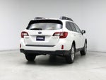 2015 Outback Thumbnail 8