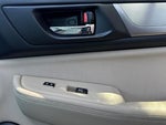 2016 Outback Thumbnail 11