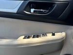 2016 Outback Thumbnail 11