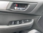 2017 Outback Thumbnail 10