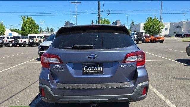 2018 Subaru Outback 2.5i Premium