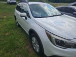 2019 Outback Thumbnail 2