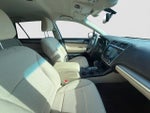 2019 Outback Thumbnail 12