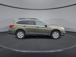 2015 Outback Thumbnail 9