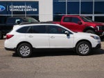 2017 Outback Thumbnail 2