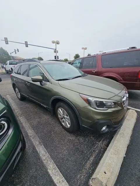 2019 Subaru Outback - $15,999