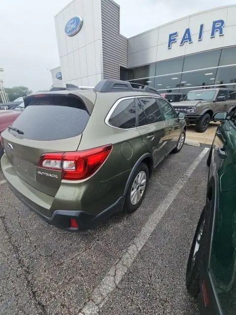 2019 Subaru Outback - $15,999