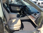 2017 Outback Thumbnail 14