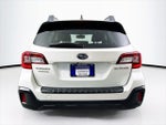 2018 Outback Thumbnail 15