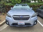 2019 Outback Thumbnail 2