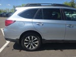 2017 Outback Thumbnail 8
