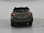 2019 Outback Thumbnail 6