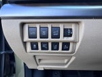 2017 Outback Thumbnail 30