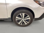 2019 Outback Thumbnail 8