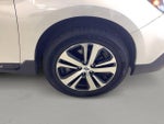2019 Outback Thumbnail 9