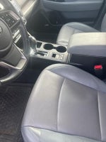 2019 Outback Thumbnail 9