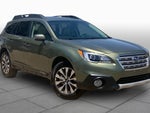 2017 Outback Thumbnail 3