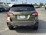 2019 Outback Thumbnail 6