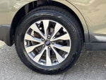 2019 Outback Thumbnail 9