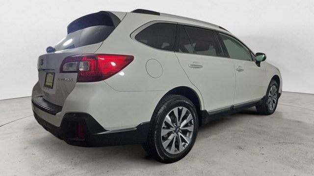 2018 Subaru Outback 2.5i Touring