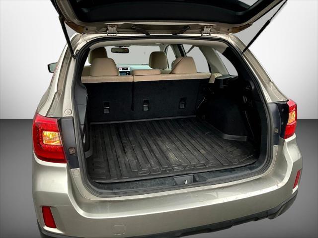 2015 Subaru Outback - $8,750