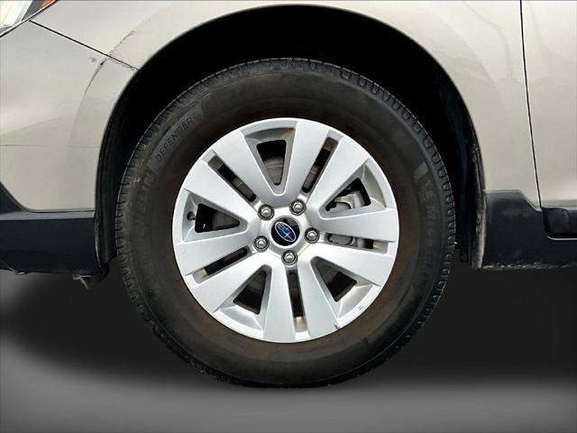 2015 Subaru Outback - $8,750