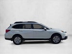 2016 Outback Thumbnail 3