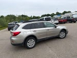 2015 Outback Thumbnail 4