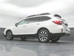 2017 Outback Thumbnail 38