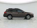 2019 Outback Thumbnail 7