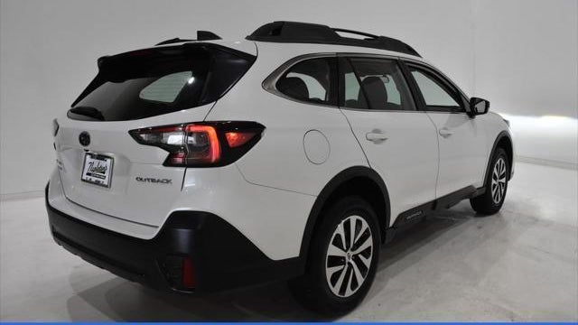 2021 Subaru Outback Base