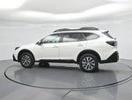 2021 Outback Thumbnail 2