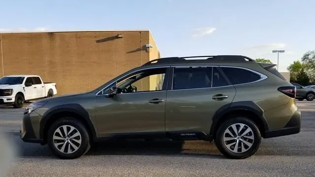 2023 Subaru Outback Premium