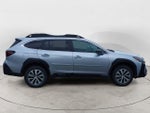 2025 Outback Thumbnail 3